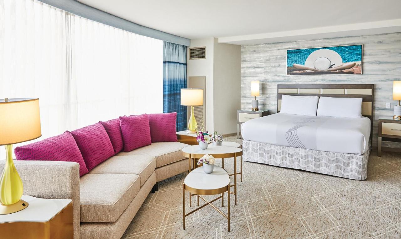 Fiore King Suite