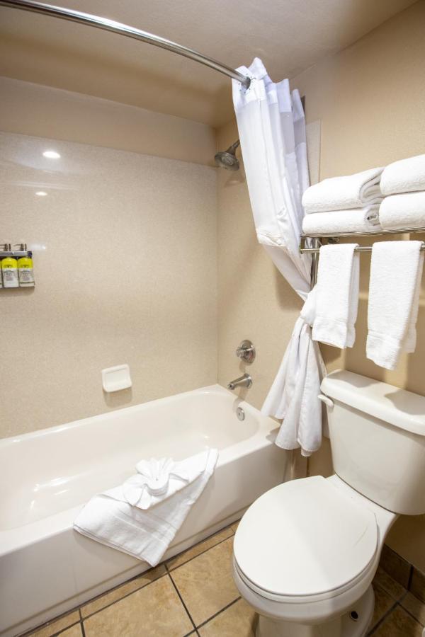 Standard Room Two Queen Beds