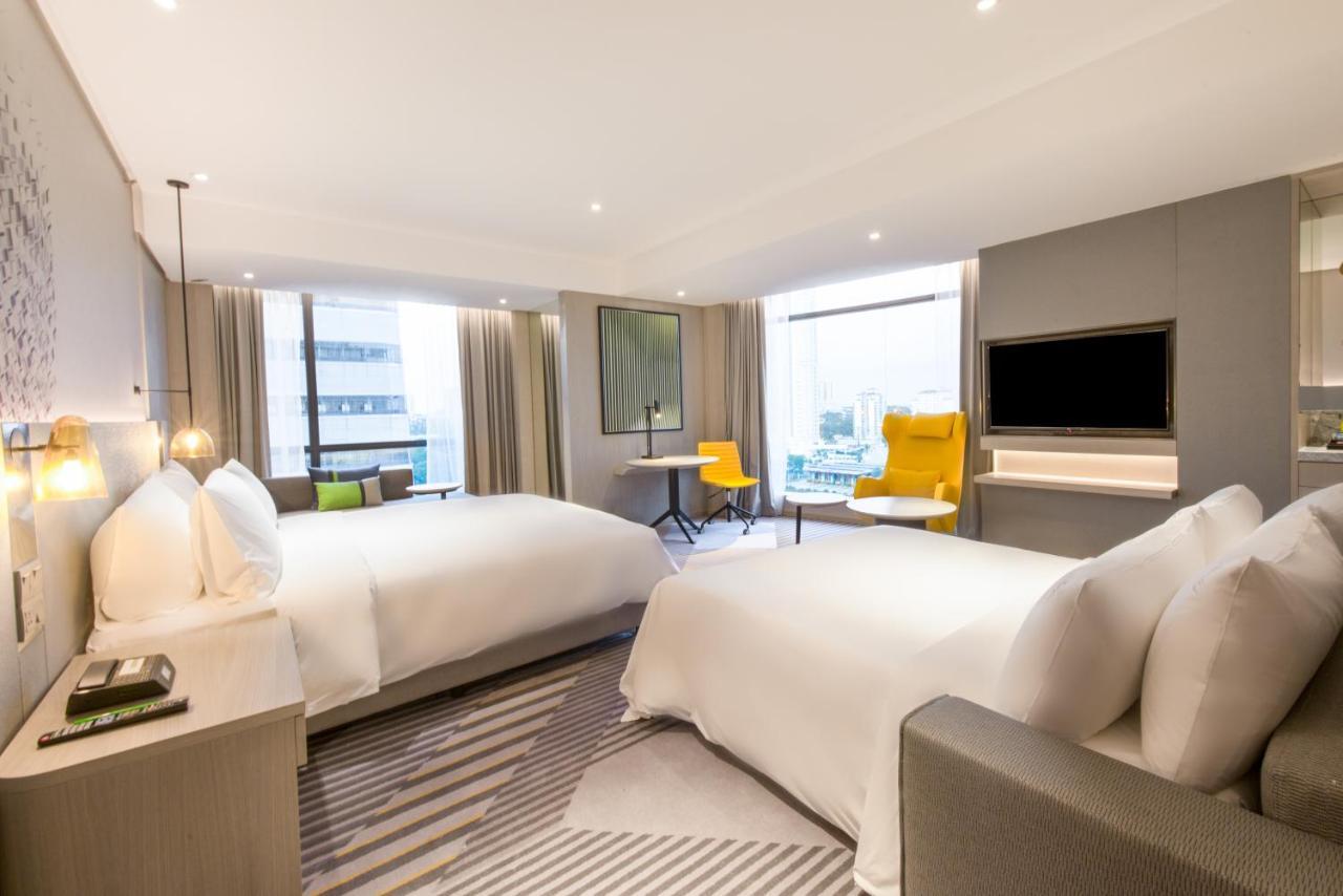 Apartament z łóżkiem typu king-size, rozkładaną sofą i widokiem na morze