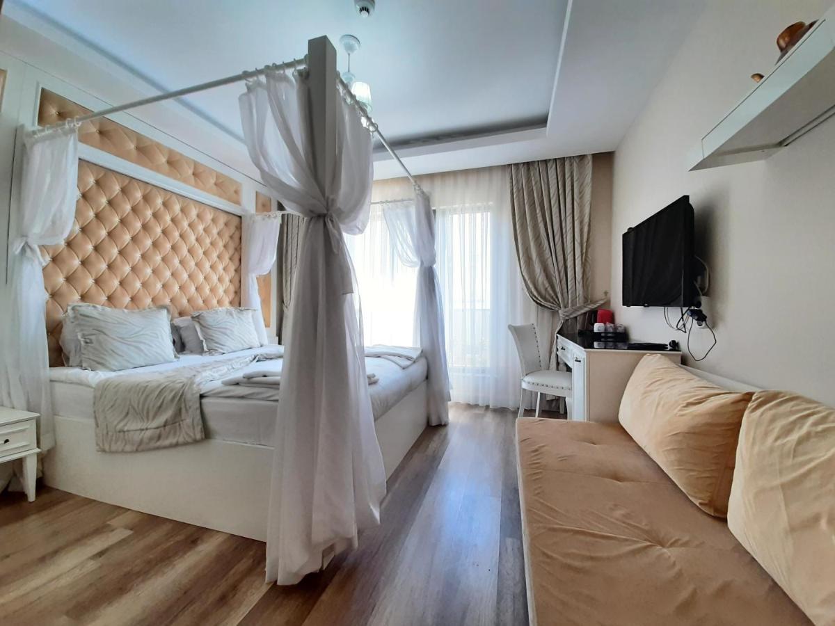 Pokój rodzinny typu Deluxe (2 osoby dorosłe + 1 dziecko)