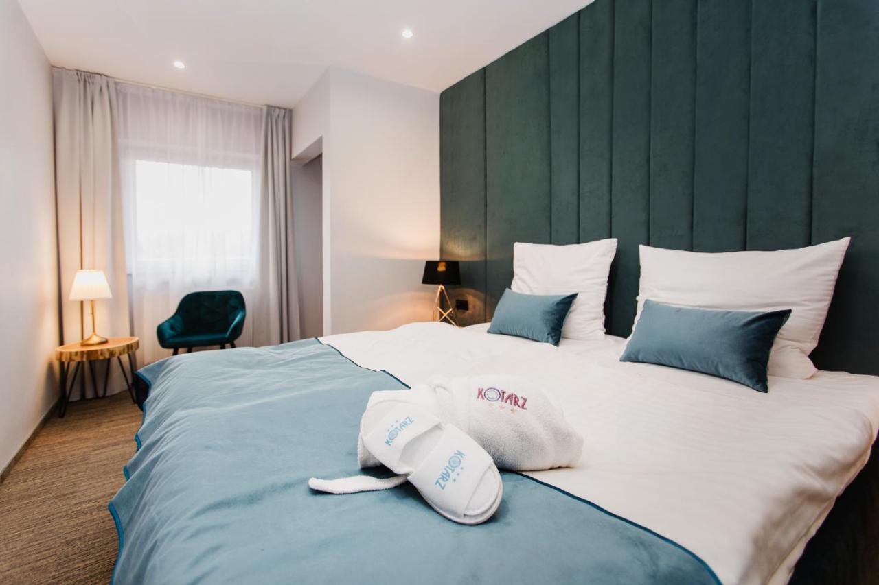 Apartament z 2 sypialniami i balkonem