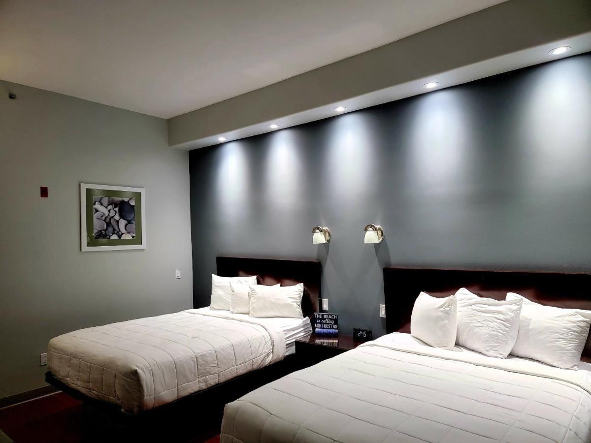 Queen Room Two Queen Beds Balcony