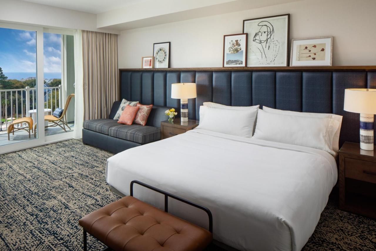 One-Bedroom Suite Premium View