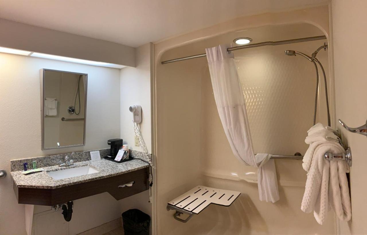 Double Room Two Double Beds Roll Shower Mobility Accessible or Non-Smoking