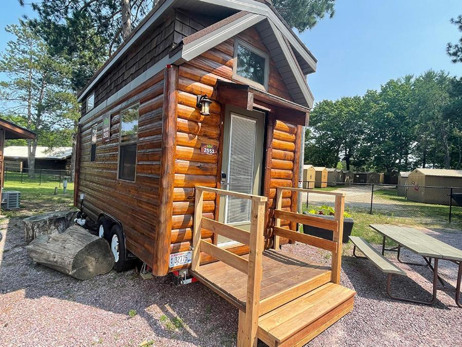 One-Bedroom Cottage