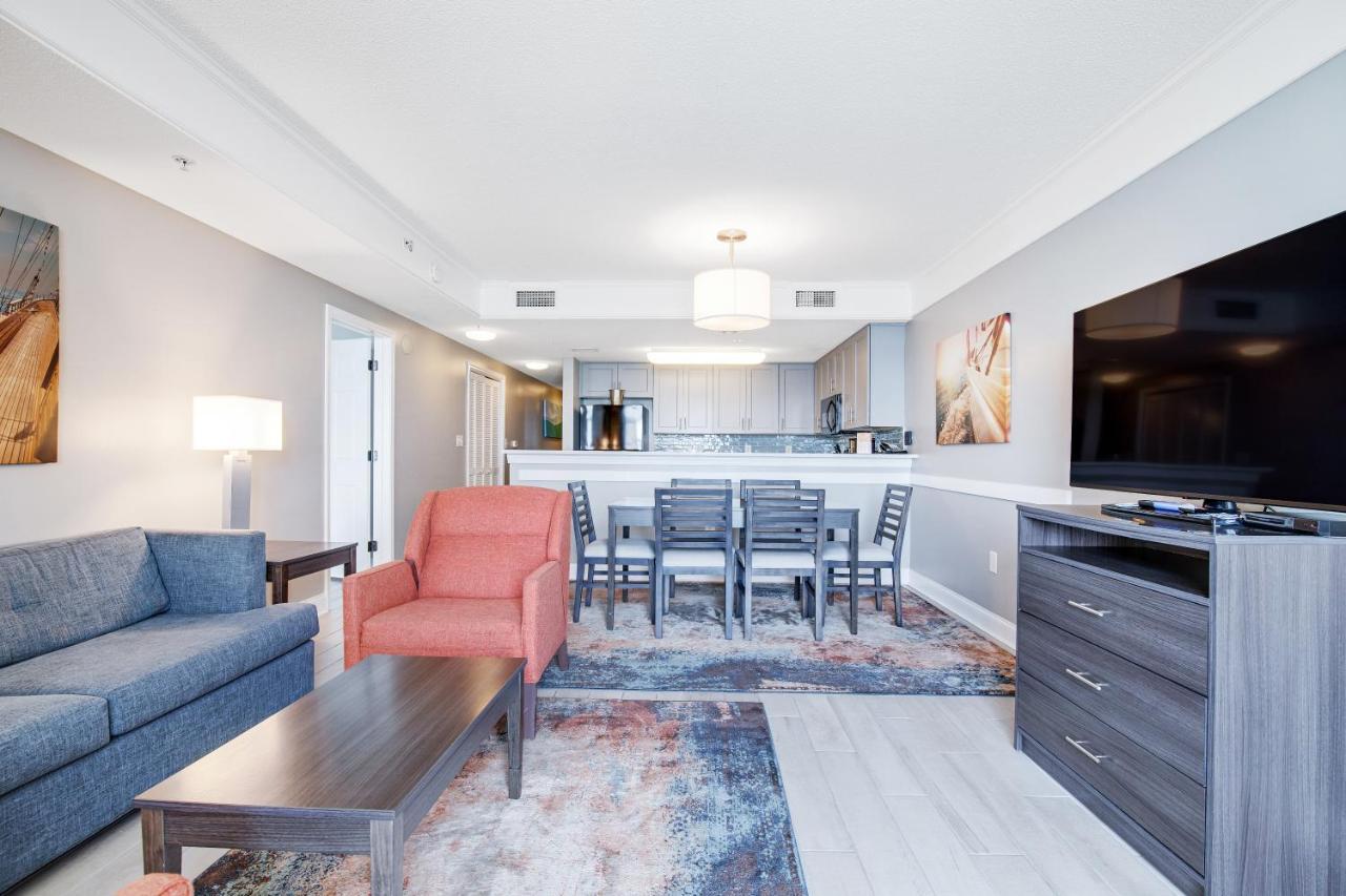 Two-Bedroom Suite Ocean Front