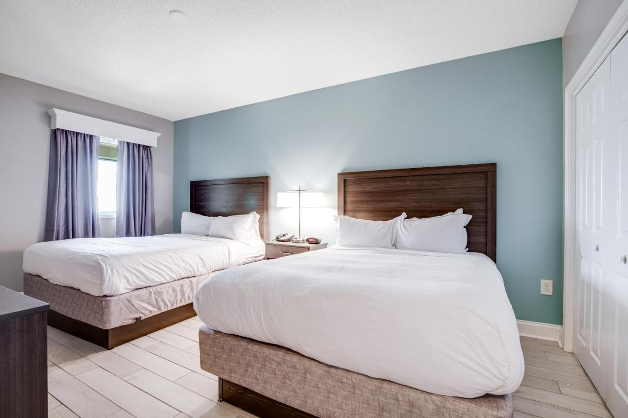 Two-Bedroom Suite Ocean Front