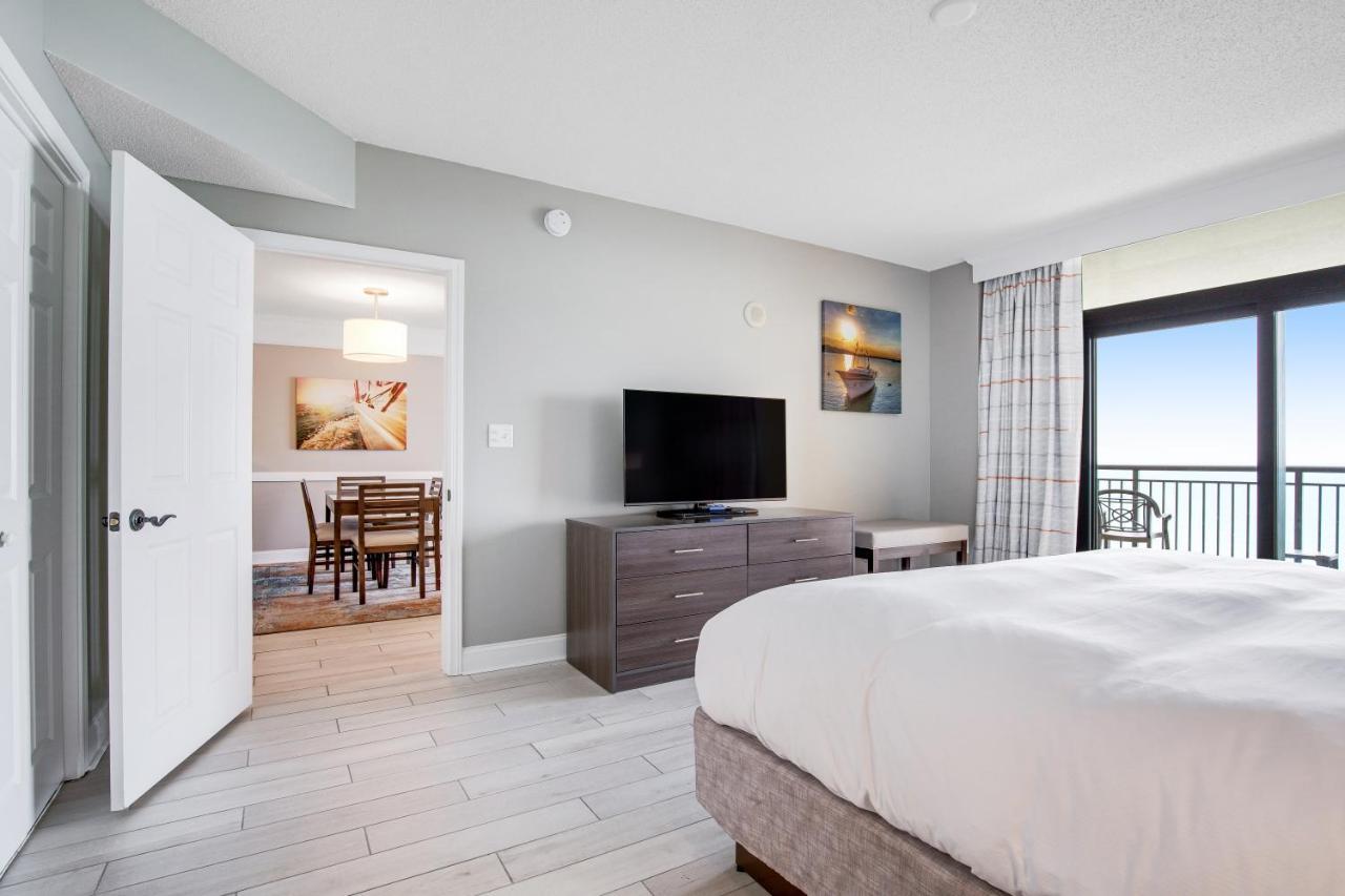 Two-Bedroom Suite Ocean Front