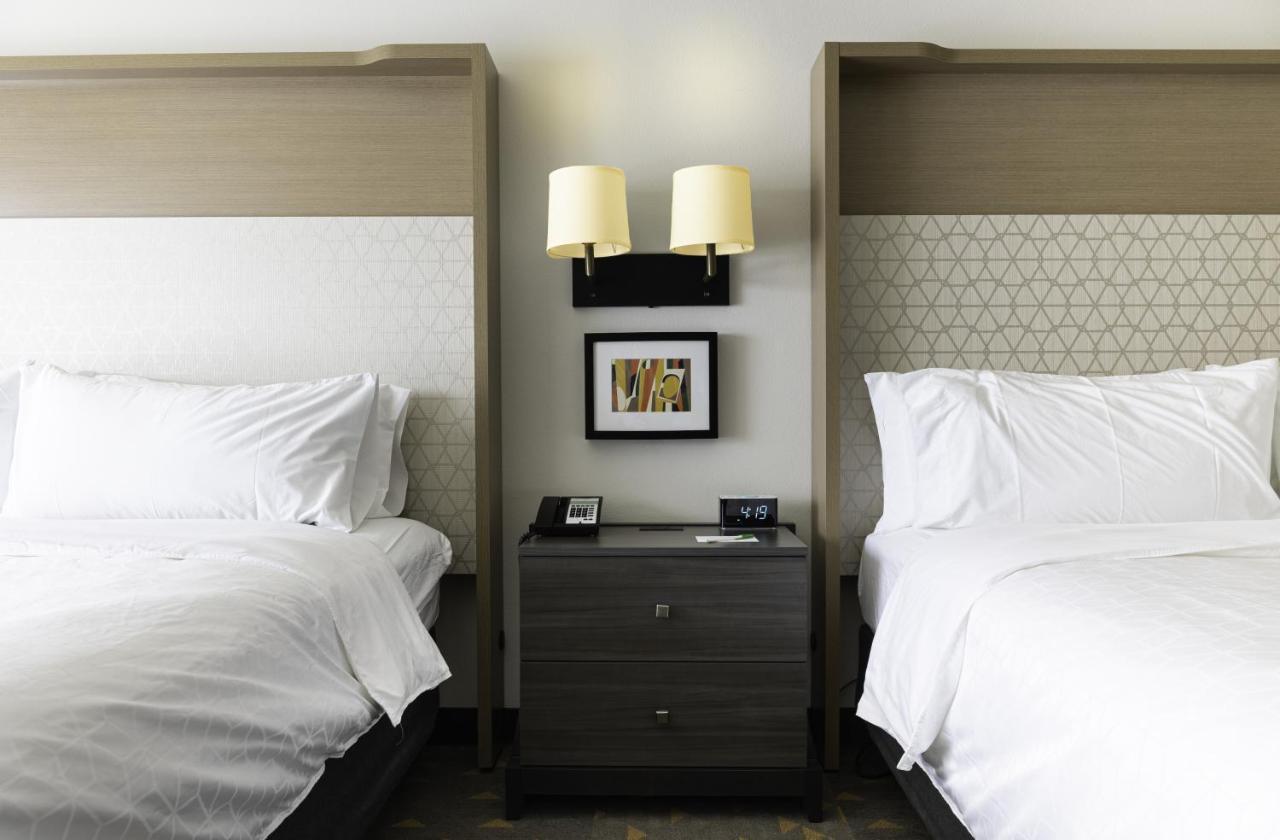 Standard King Room Two King Beds
