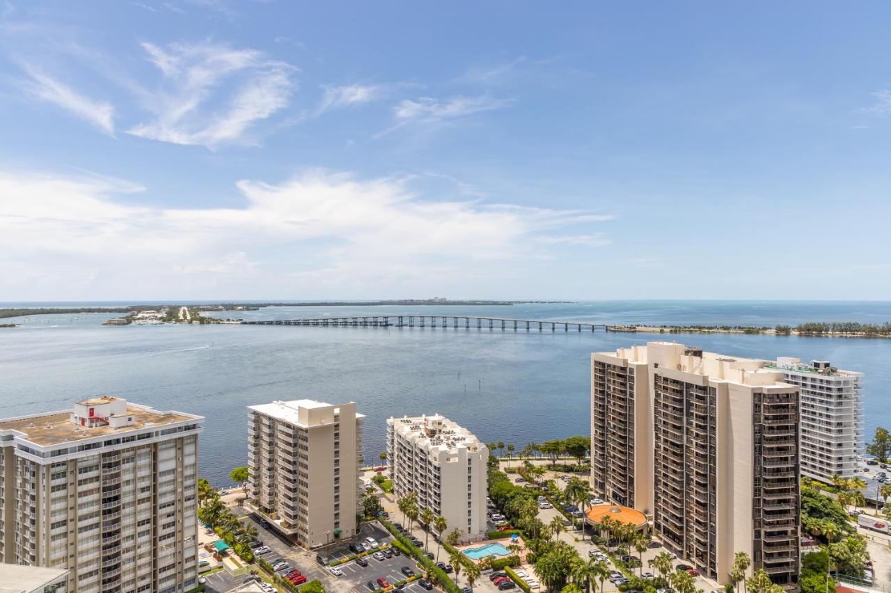 Luxury Two Bedroom Suite Balcony & Waterview