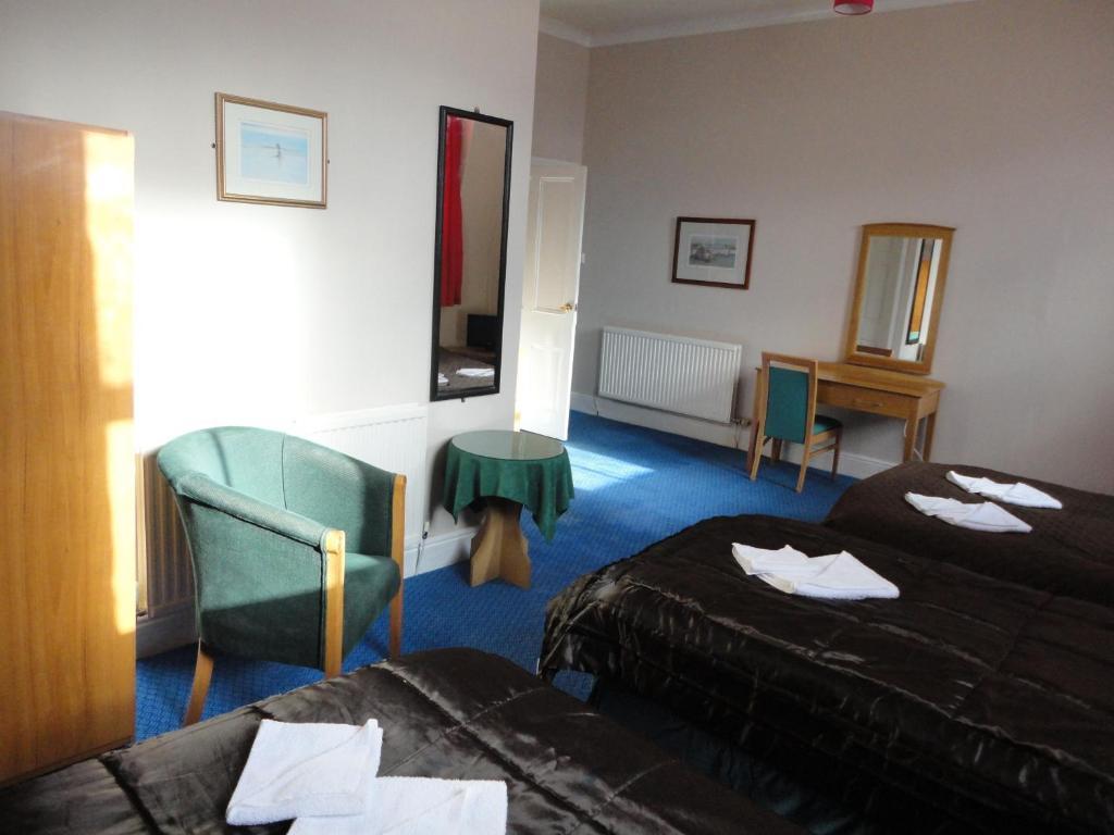 Queen Room Two Queen Beds