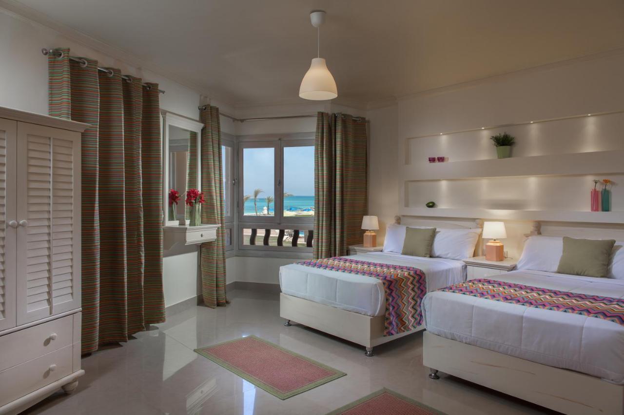 Standard Two-Bedroom Chalet with Sea View