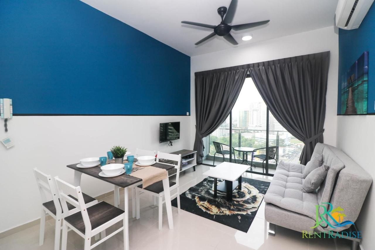 Two-Bedroom Apartment City View
