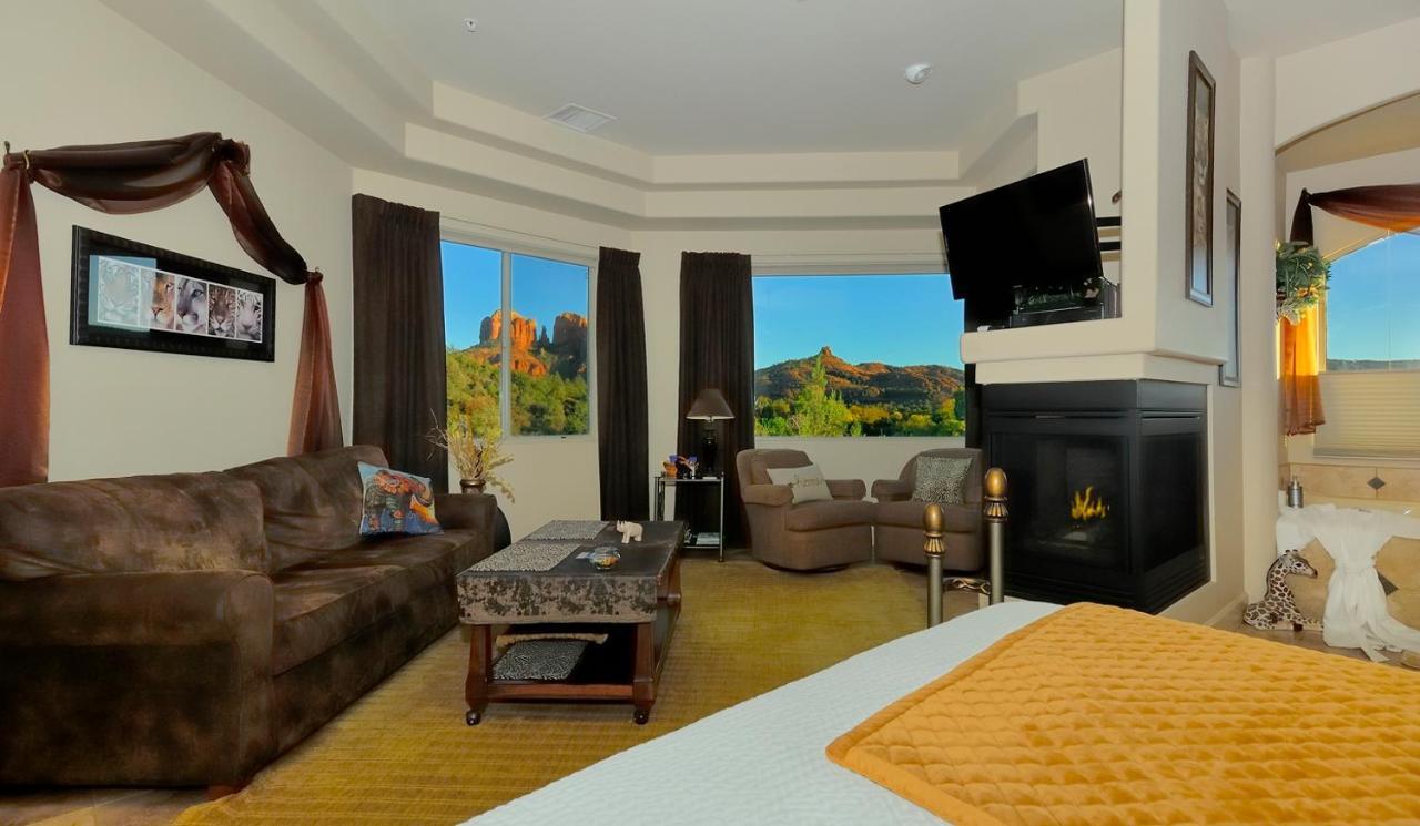 Deluxe Double Room Bath