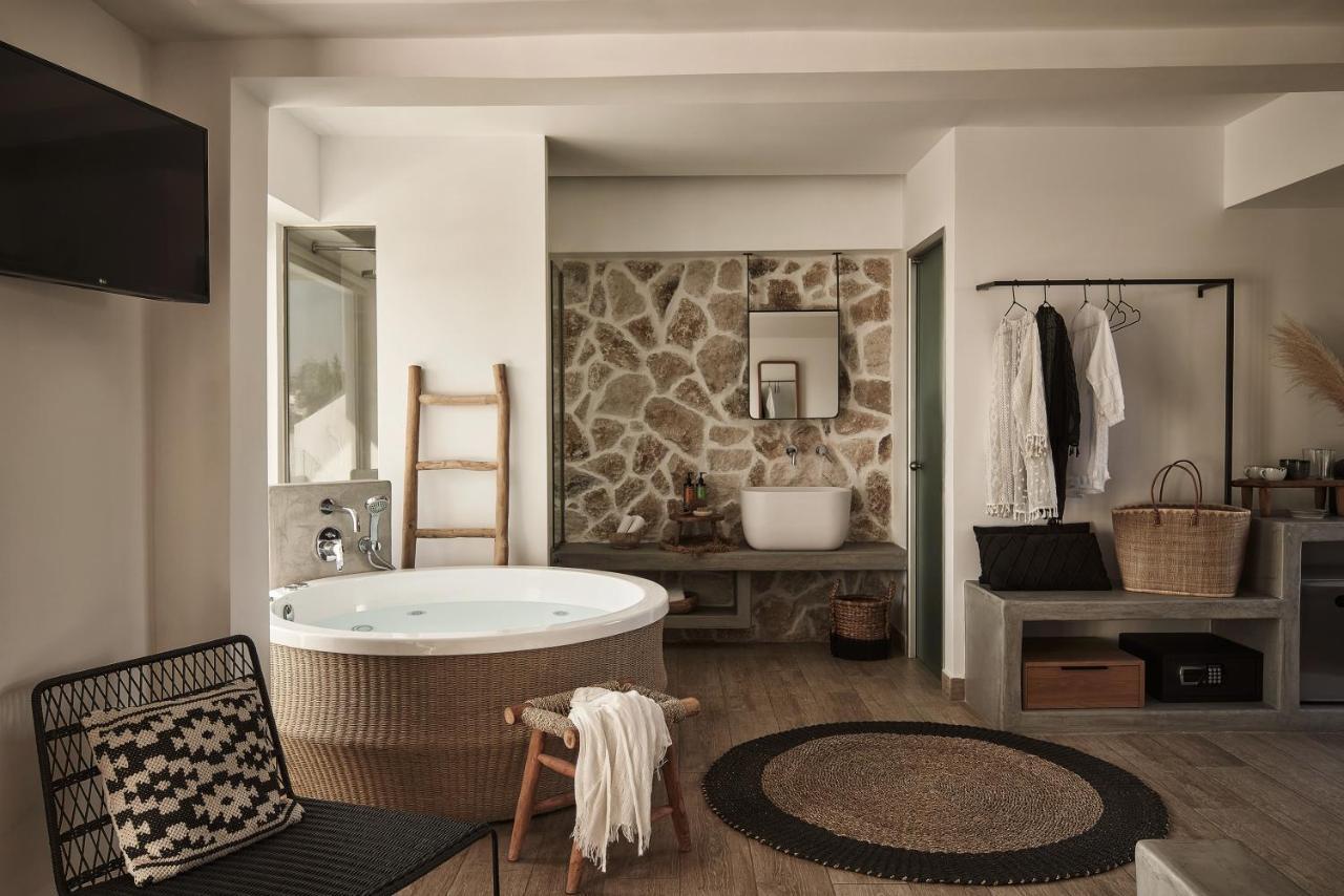 Apartament typu Junior Suite z krytą wanną z hydromasażem