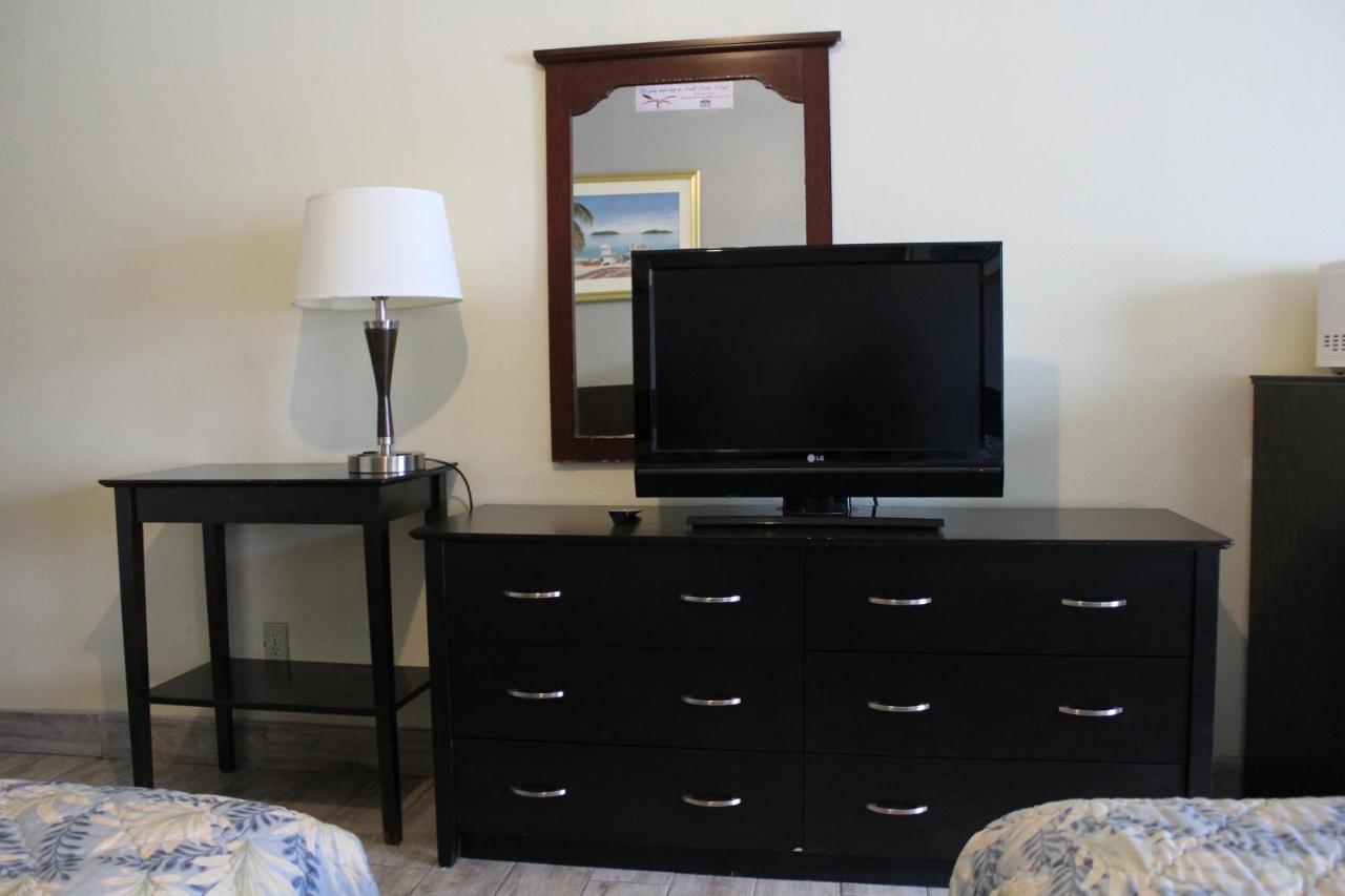 Standard Queen Room Two Queen Beds