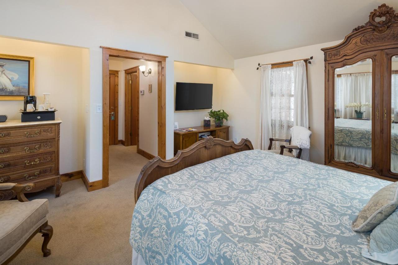 Queen Room Spa Bath