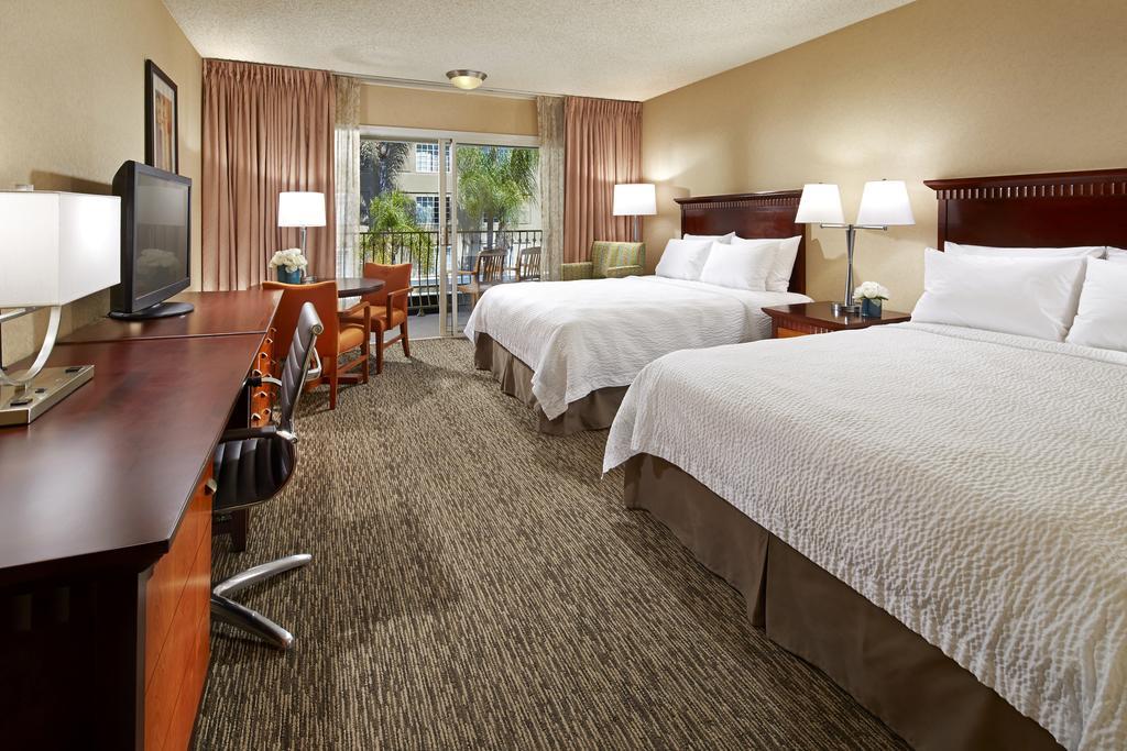 Deluxe Queen Room Two Queen Beds