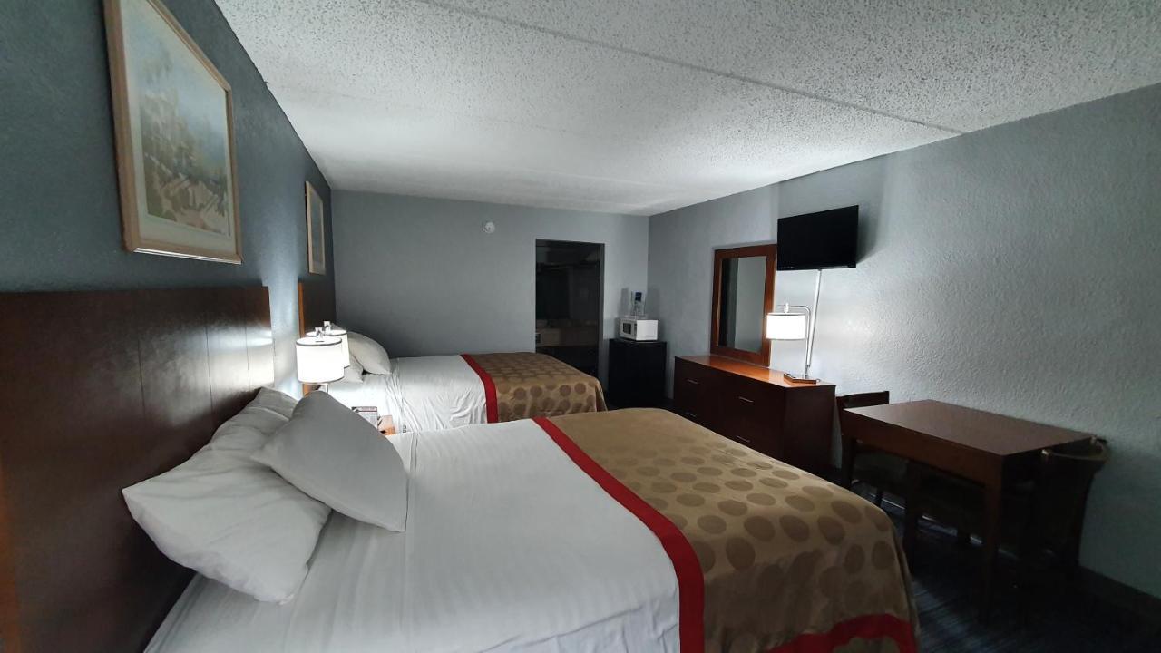 Queen Room Two Queen Beds