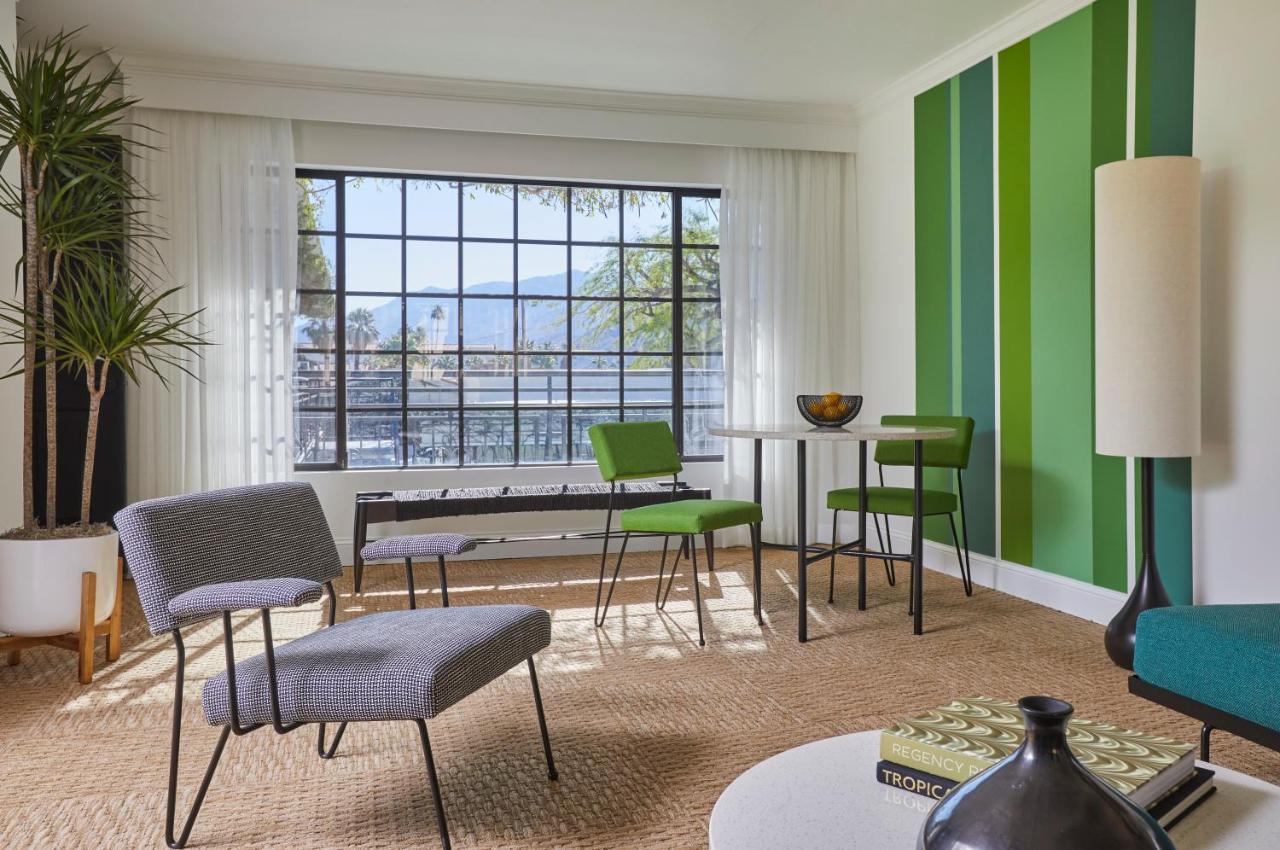 Deluxe Balcony Suite