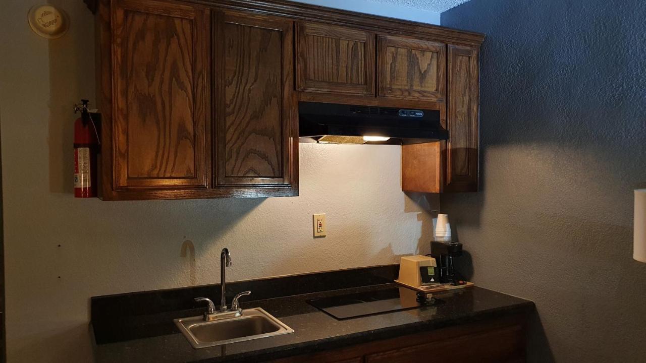 King Room Kitchenette