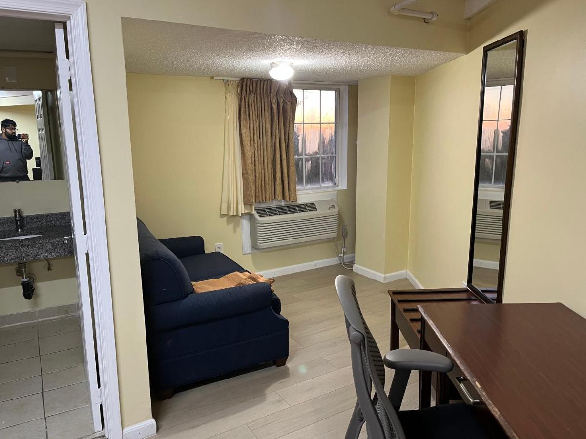 Basic Triple Room
