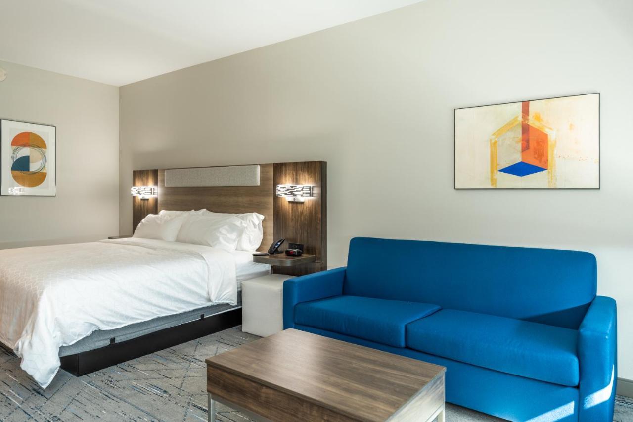 King Room Hearing Accessible