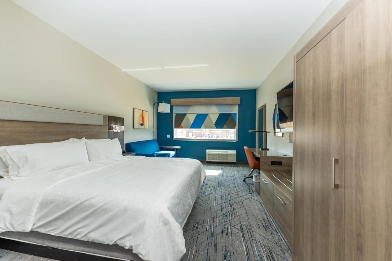 King Room Hearing Accessible