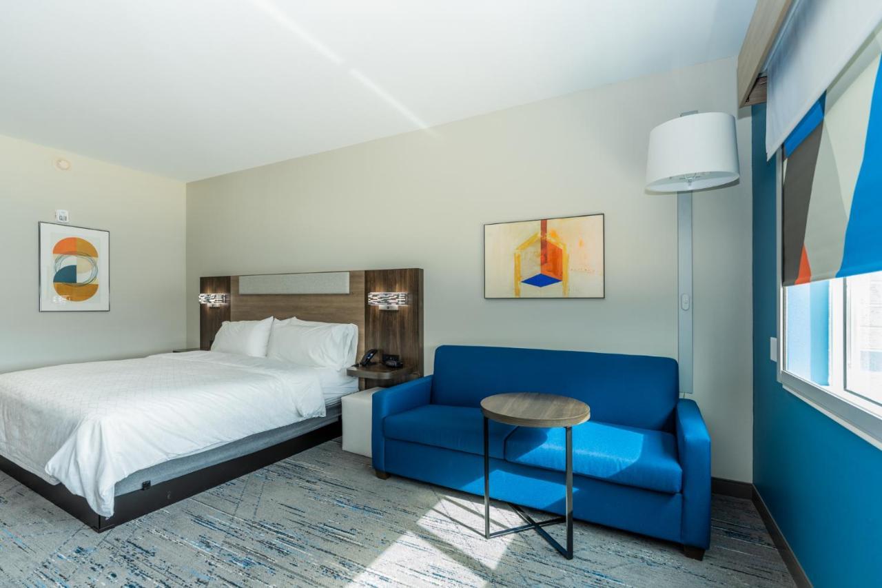 King Room Hearing Accessible