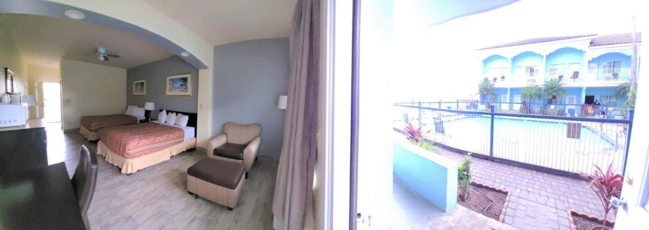 Queen Room Pool View
