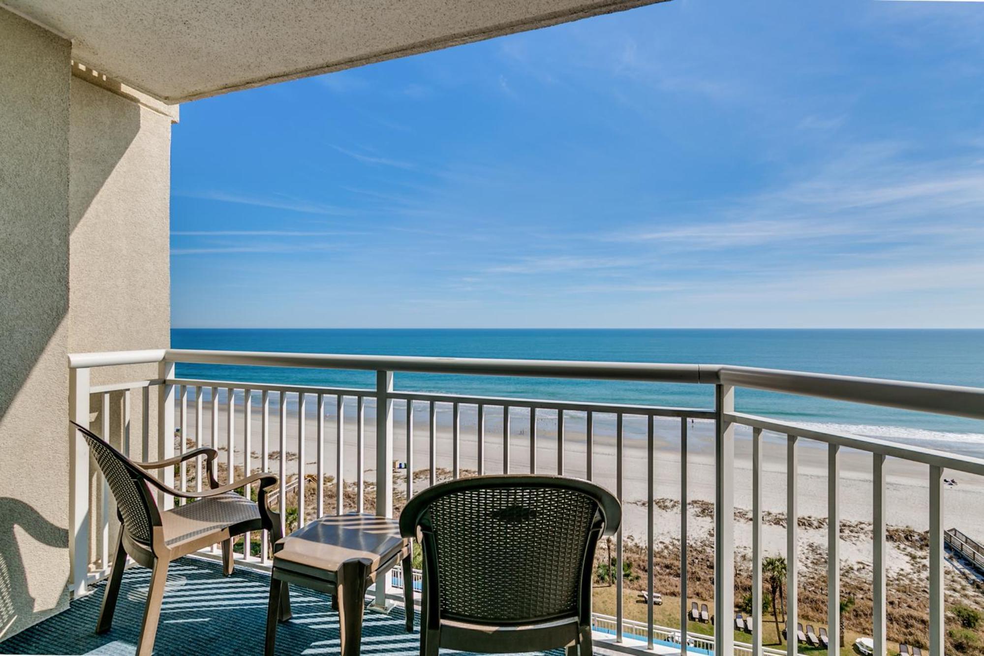 Oceanfront Queen Suite