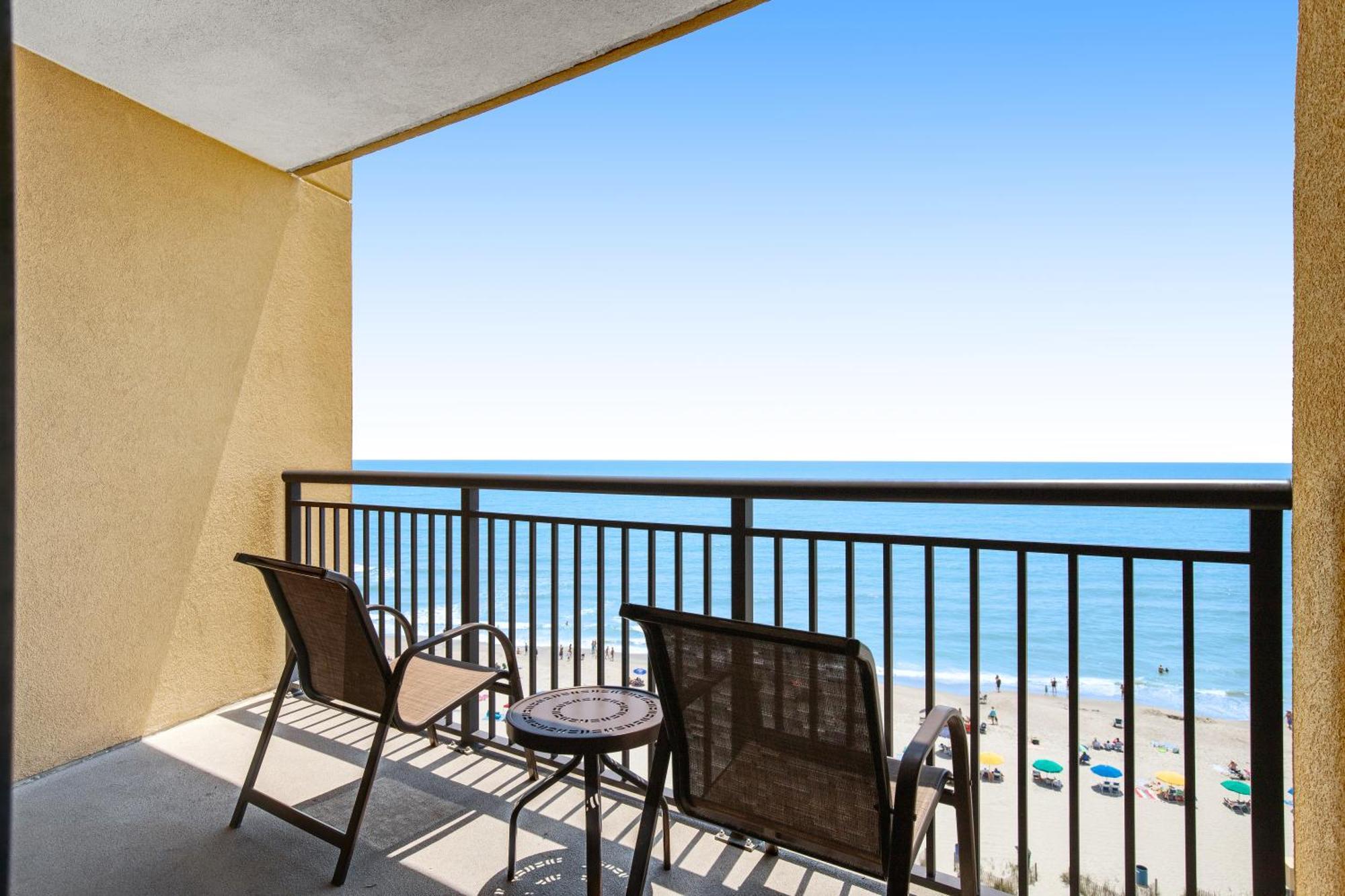 One-Bedroom Suite Ocean Front