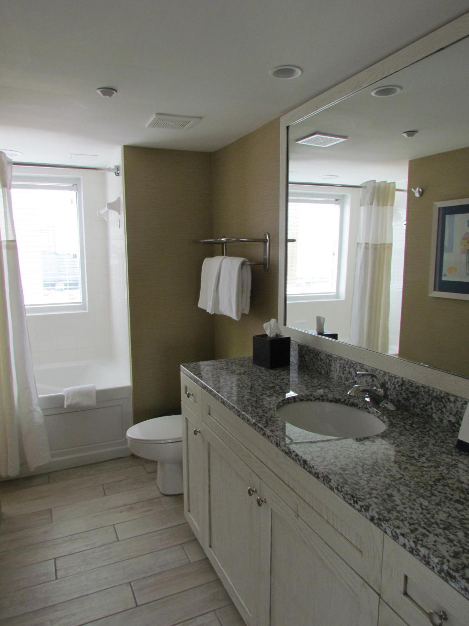 1 bedroom Suite