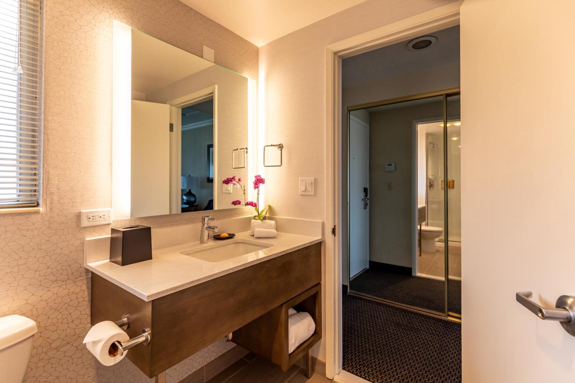 King Room Harbor View