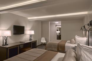 Queen Room Two Queen Beds