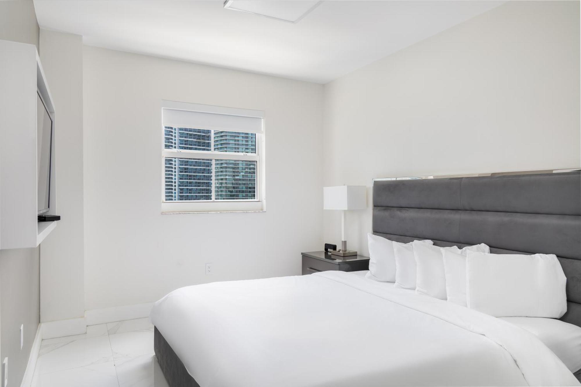 Luxury One Bedroom Suite Balcony