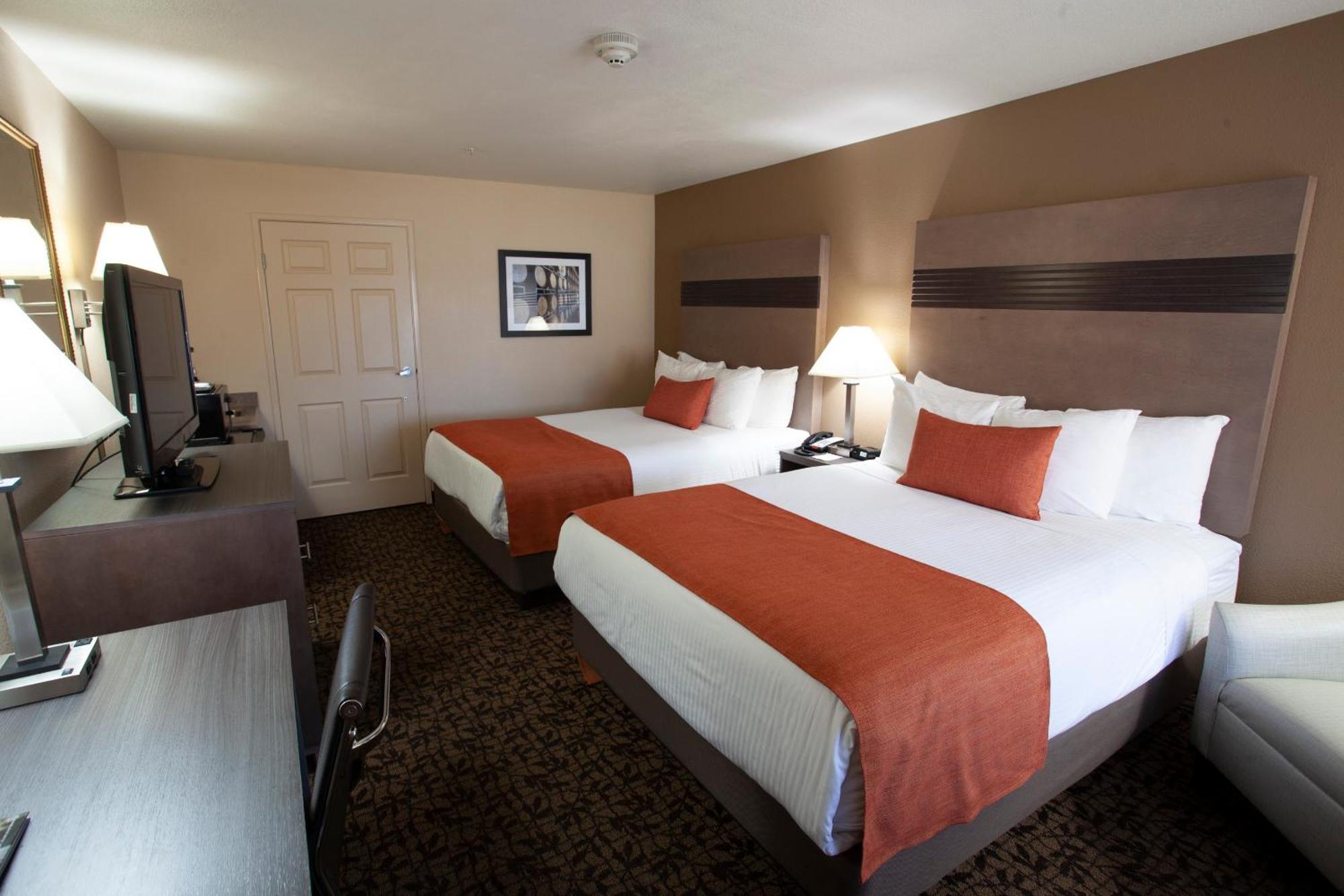 Queen Room Two Queen Beds Non-Smoking