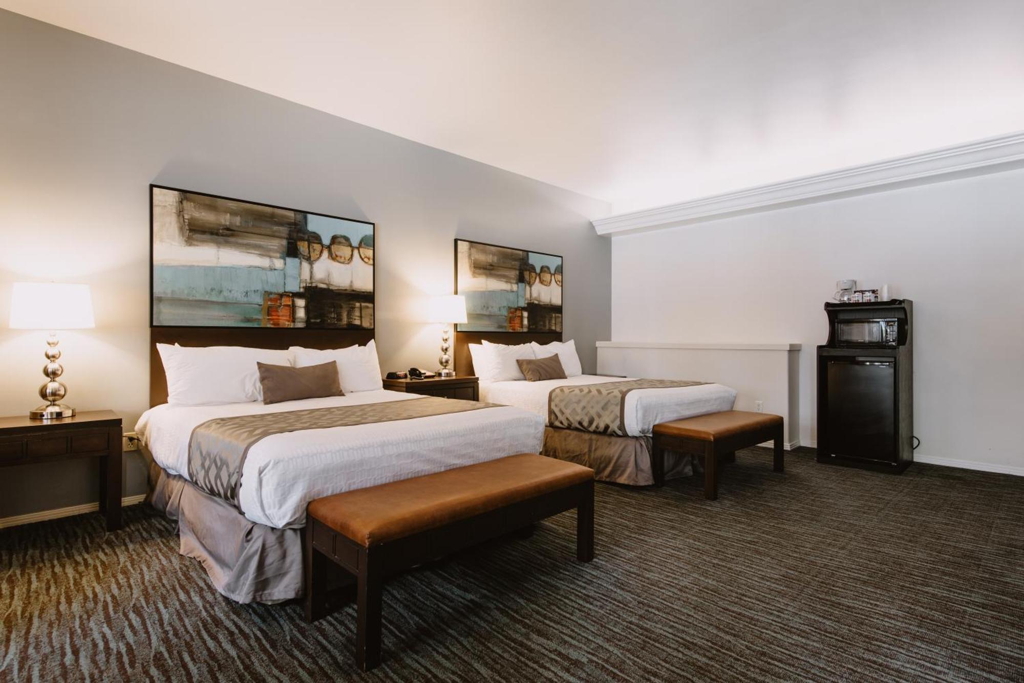 Queen Room Two Queen Beds