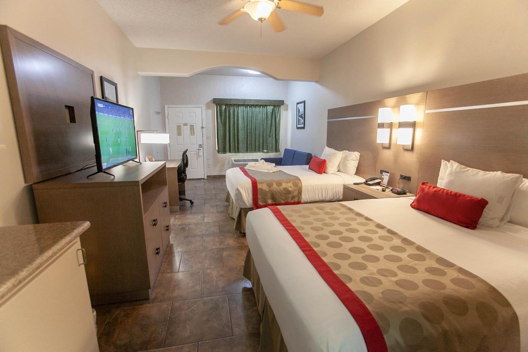 Suite Two Queen Beds Non-Smoking