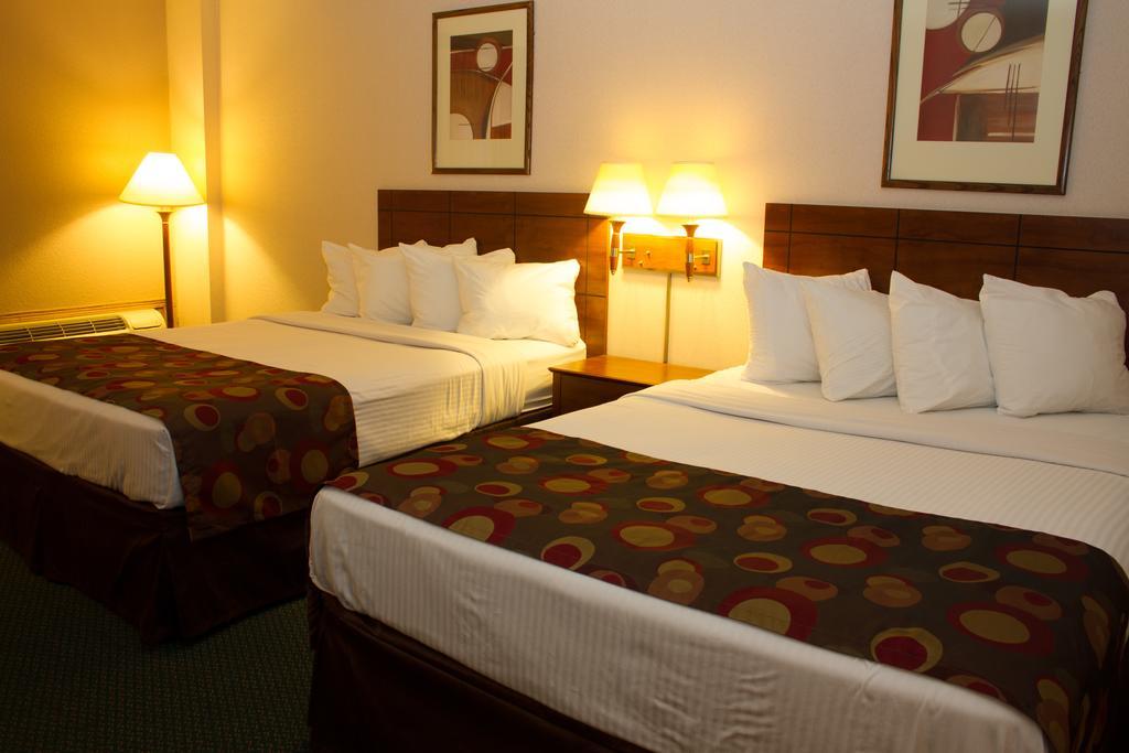 Queen Room Two Queen Beds Pet Friendly or Non-Smoking