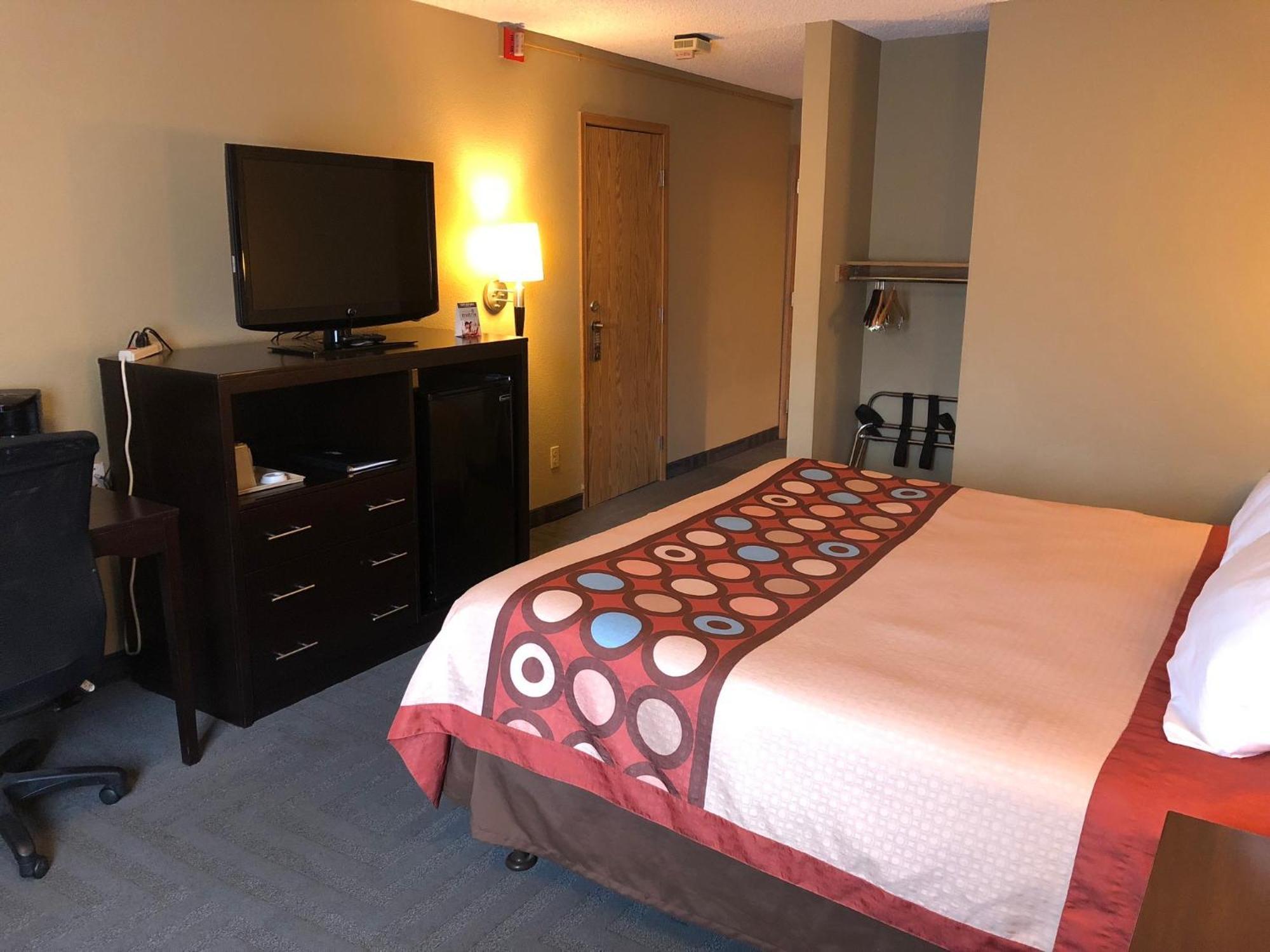 King Room Mobility Access or Non-Smoking