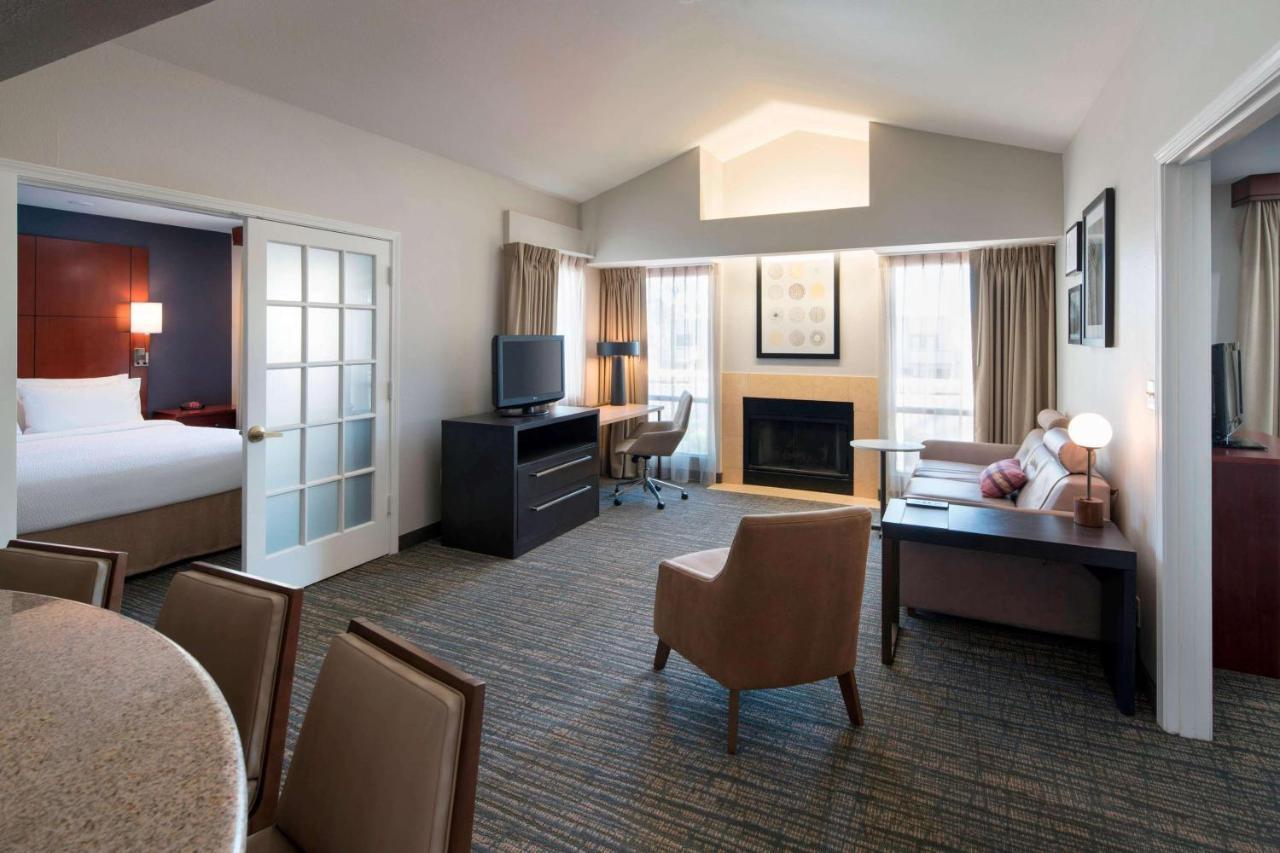 Two Bedroom Suite Two King Beds