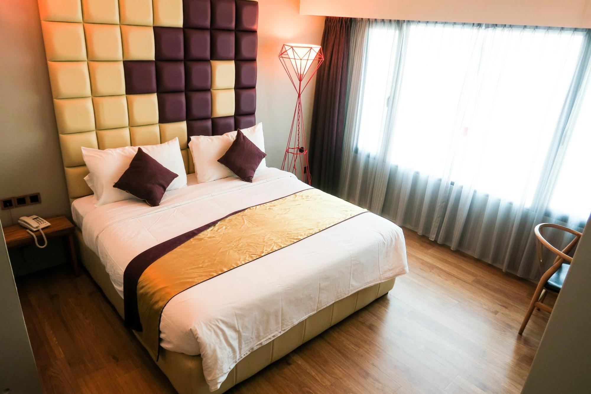 Superior King Room