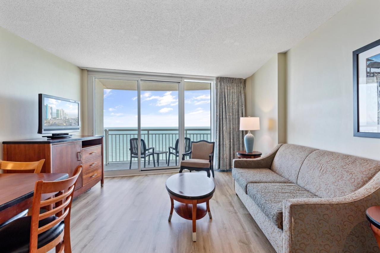 Deluxe One-Bedroom Suite
