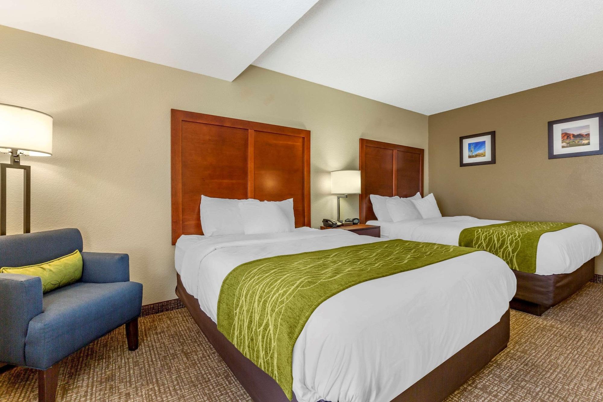 Standard Queen Room Two Queen Beds Non-Smoking