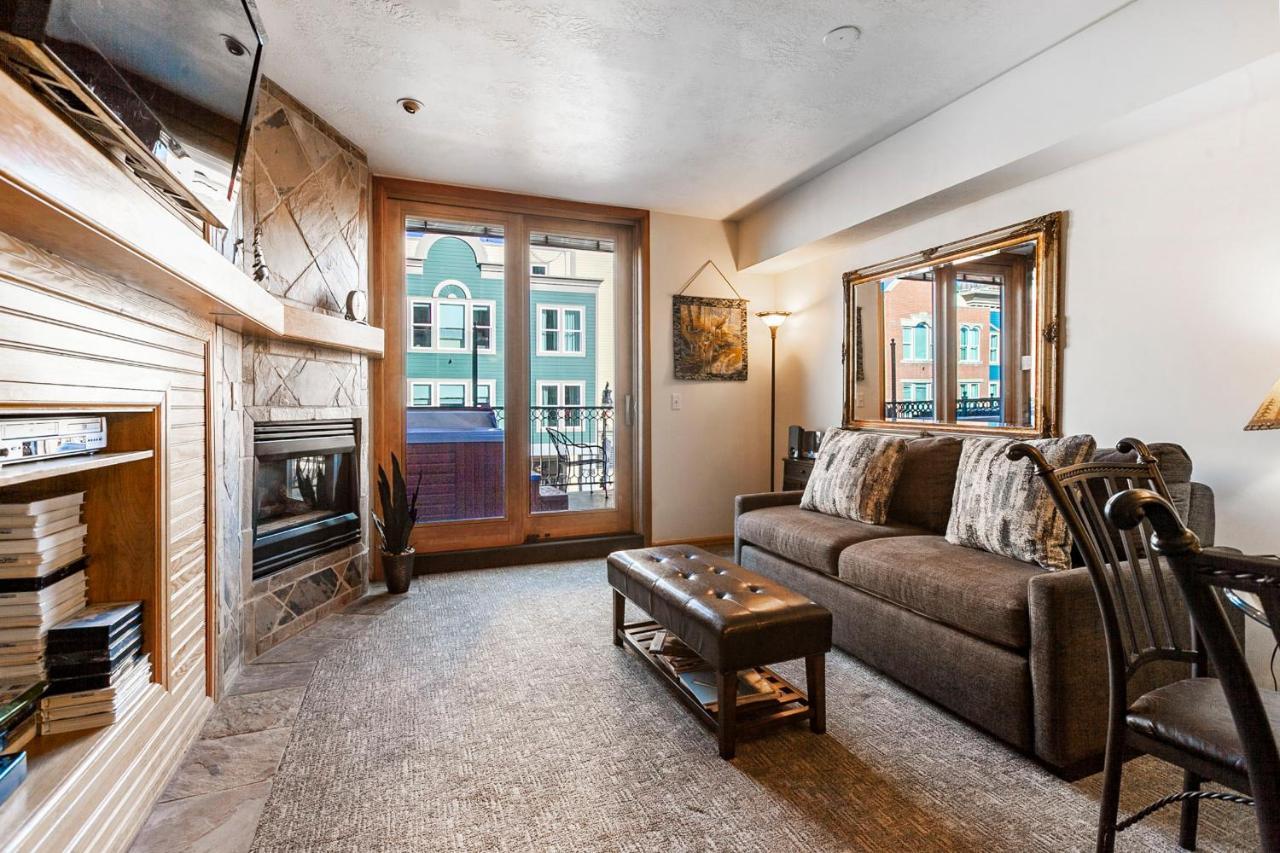 1 Bedroom Condominium Spa #208