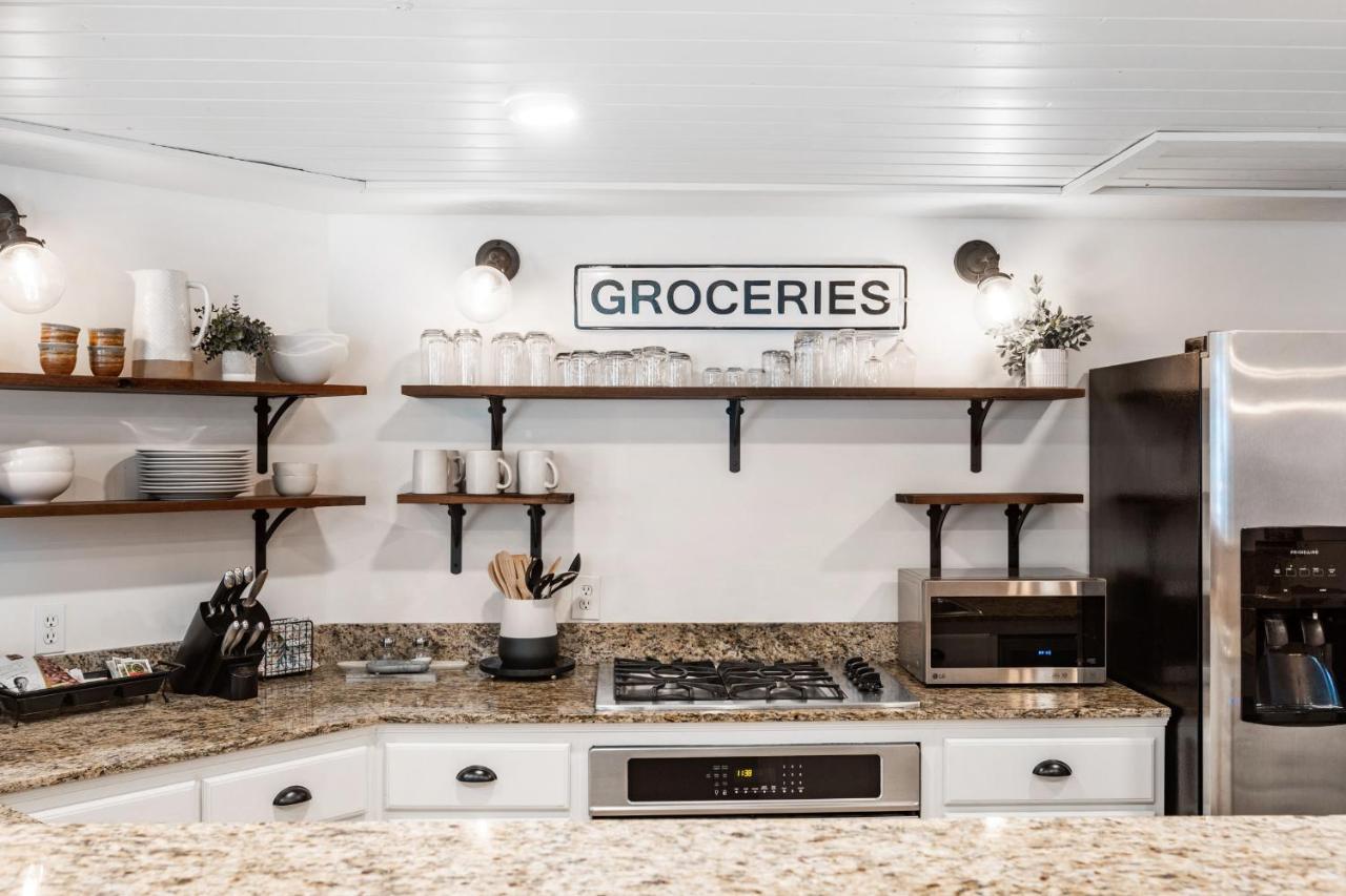 2 Bedroom Condominium Spa #209
