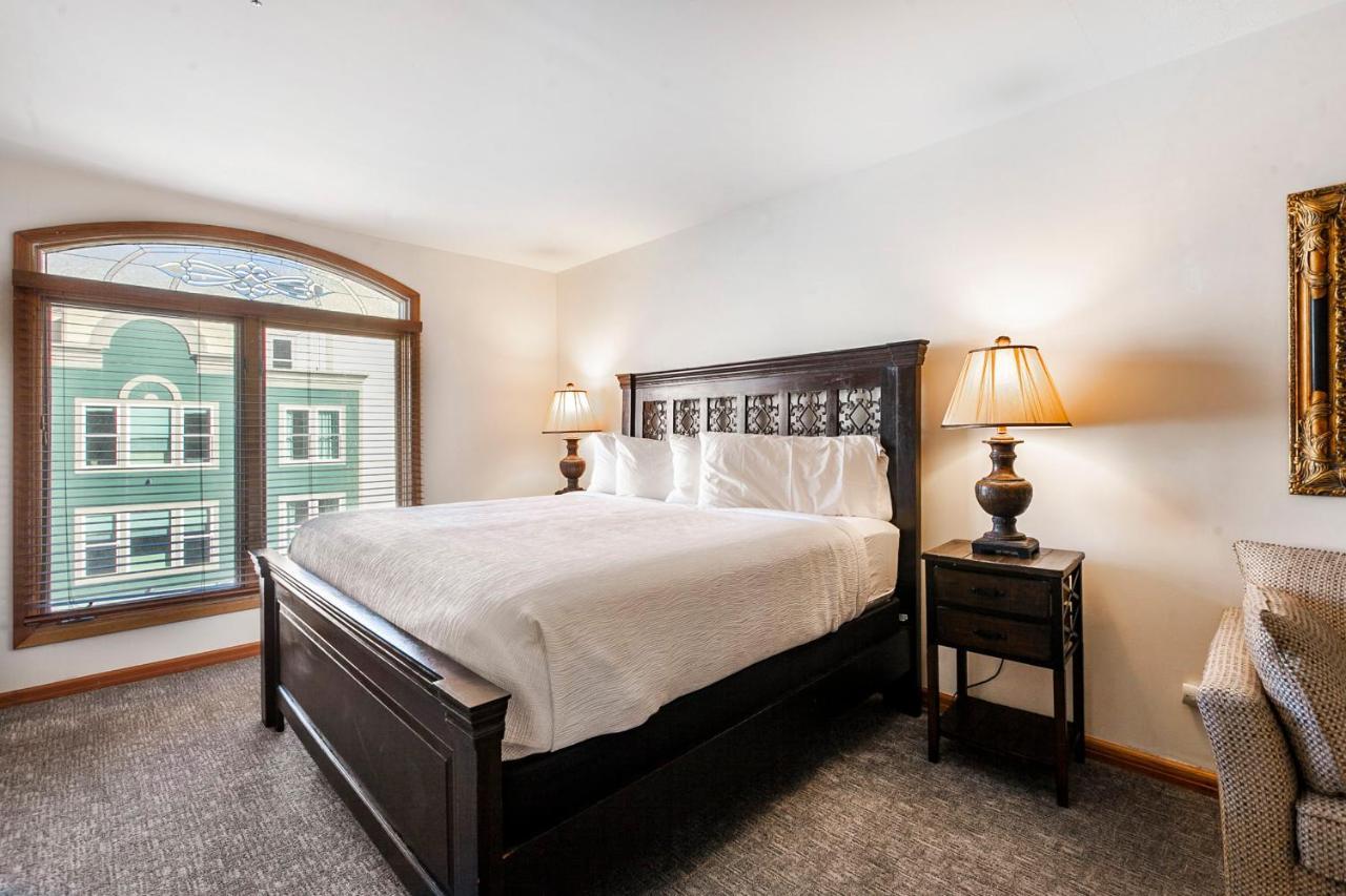 1 Bedroom Condominium Spa #208