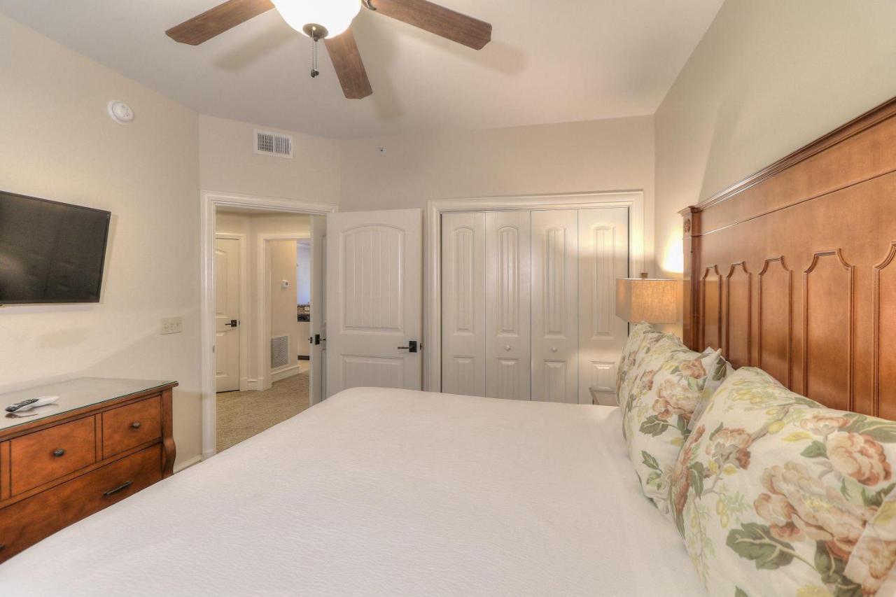 Two Bedroom Riverview Condo One King Two Queens