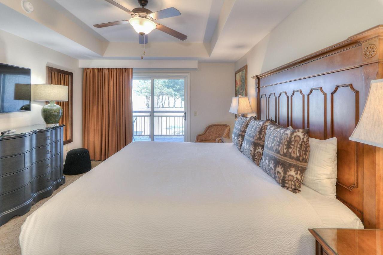 Two Bedroom Riverview Condo One King Two Queens